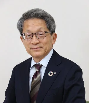 男性,スーツ,眼鏡,ビジネスマン,政治家,役員,SDGs,肖像画,シニア